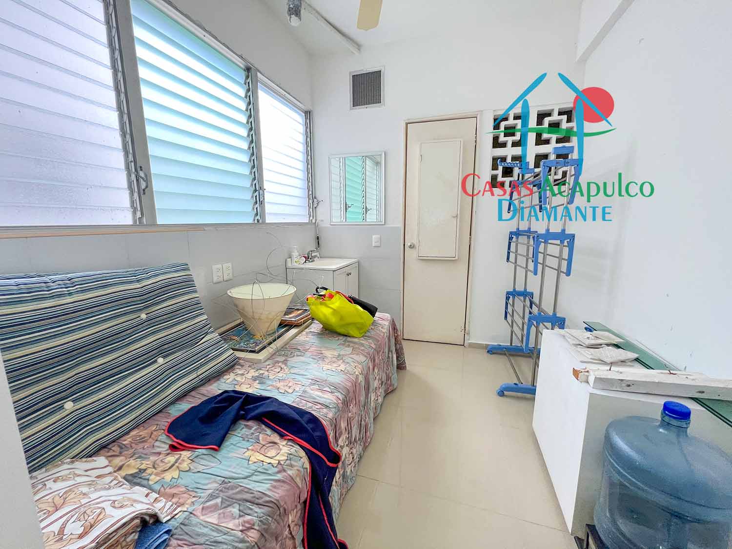 Azálea y Jazmín 1401 y 1402 - Cuarto de servicio 1